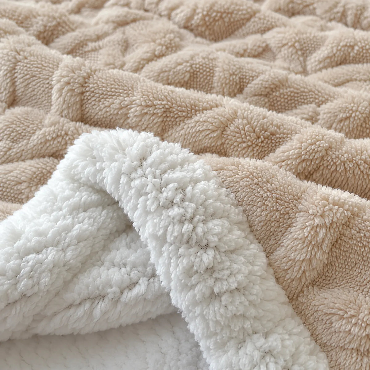 Thick Fleece Winter Comforter with Sherpa Lining