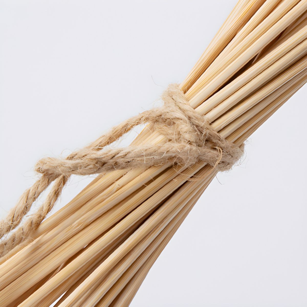 Bamboo Shade Standing Lamp for Indoor Ambient Lighting | Dovren