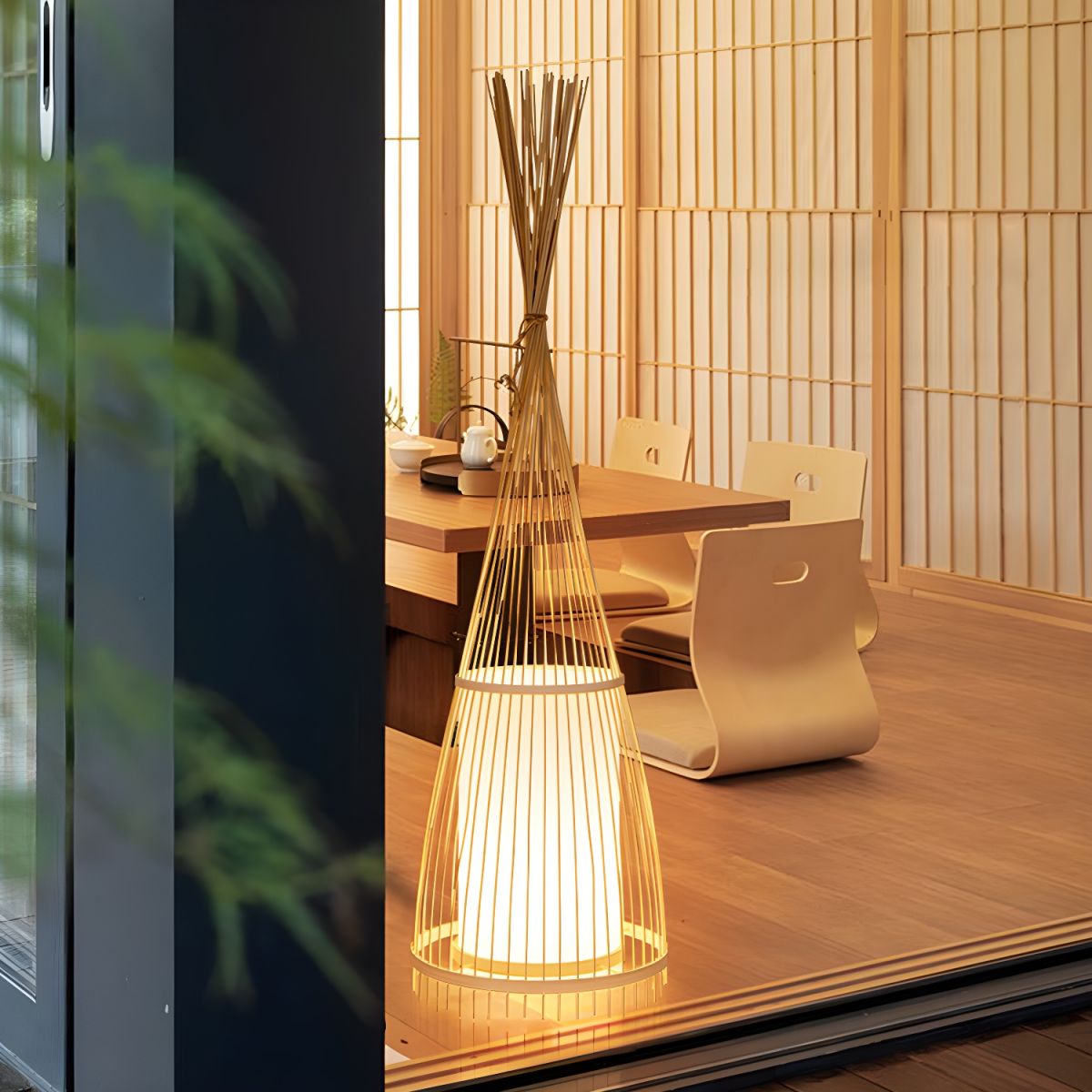 Bamboo Shade Standing Lamp for Indoor Ambient Lighting | Dovren