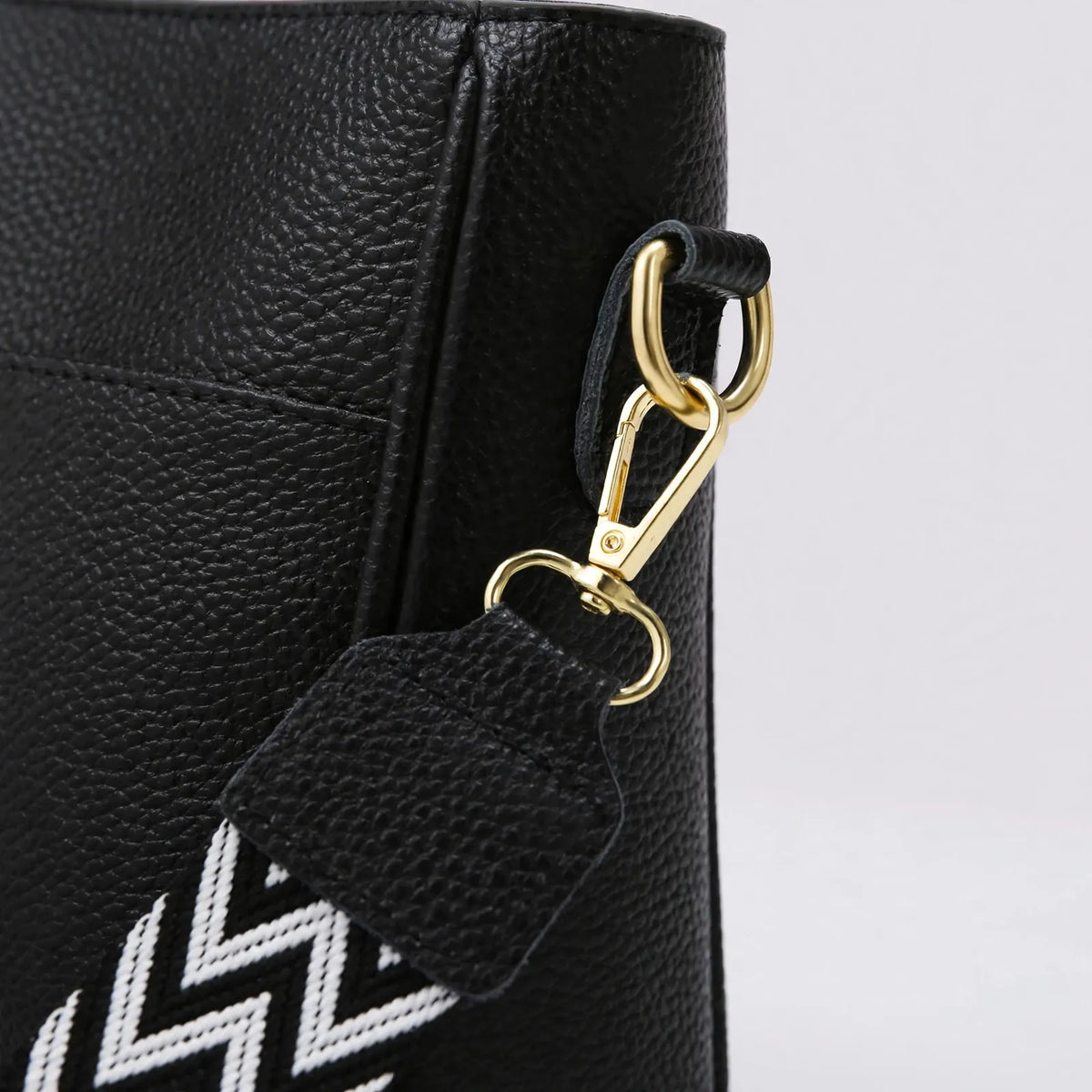 Casual Everyday Zipped Crossbody Shoulder Bag