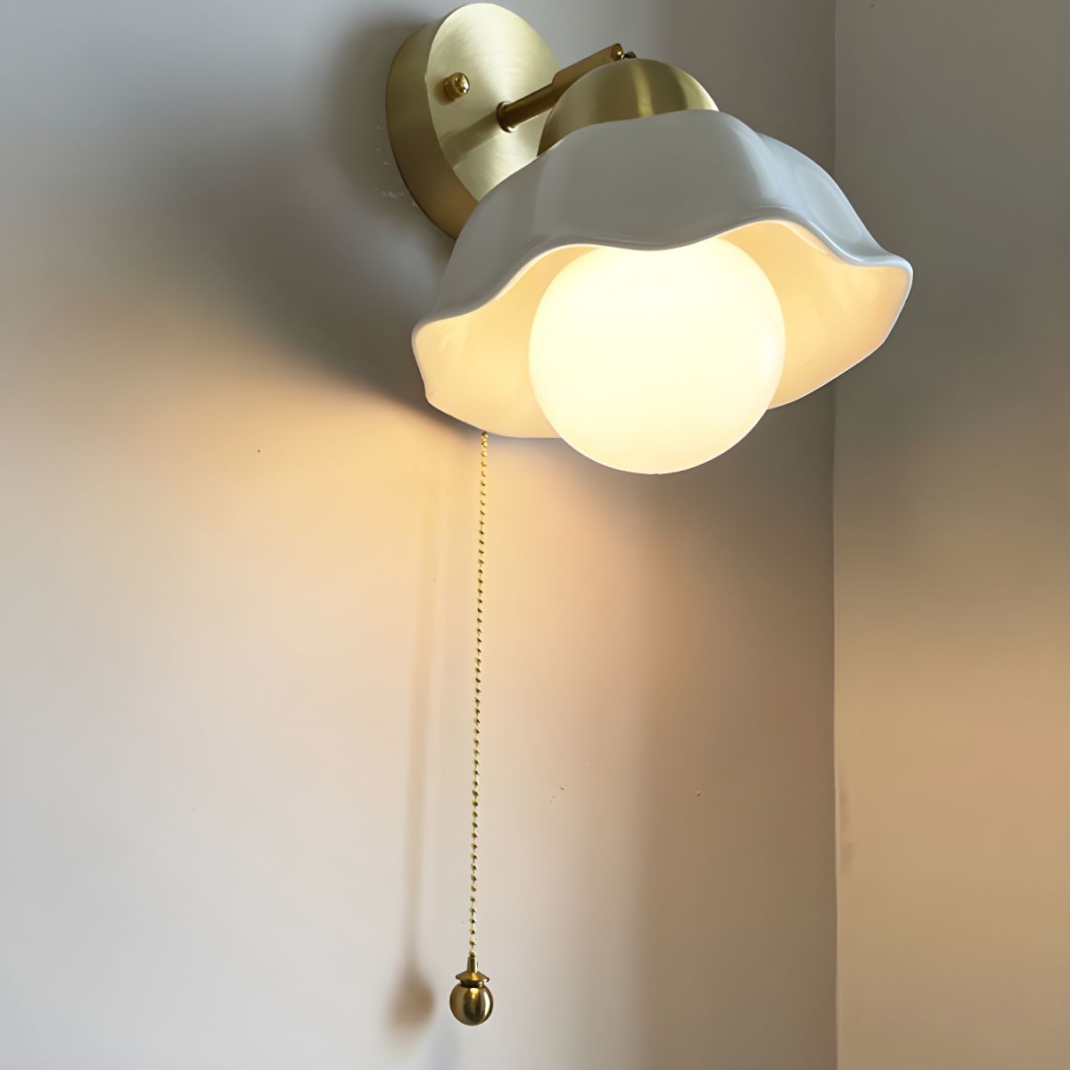 Ceramic Medieval Wall Light for Bedside Spaces | Cerovia