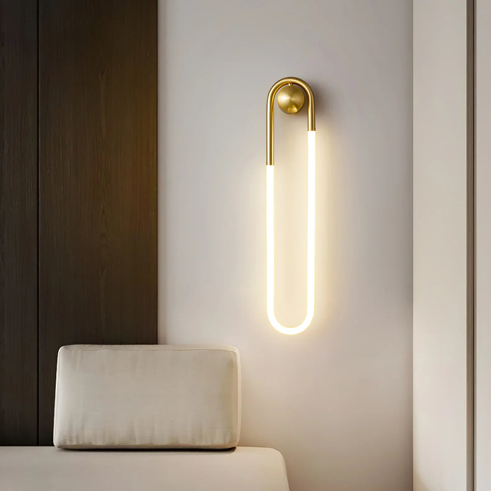 Contemporary Brass Loop LED Wall Light for Interiors | Loopra