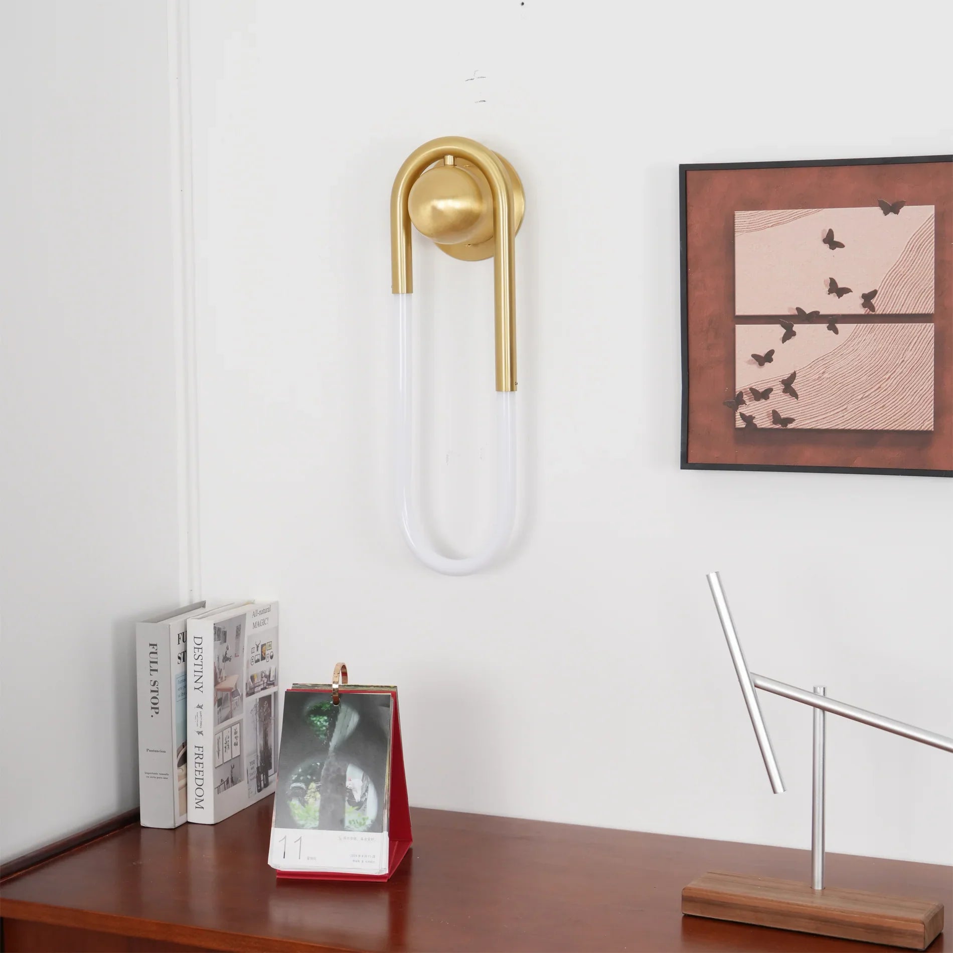 Contemporary Brass Loop LED Wall Light for Interiors | Loopra
