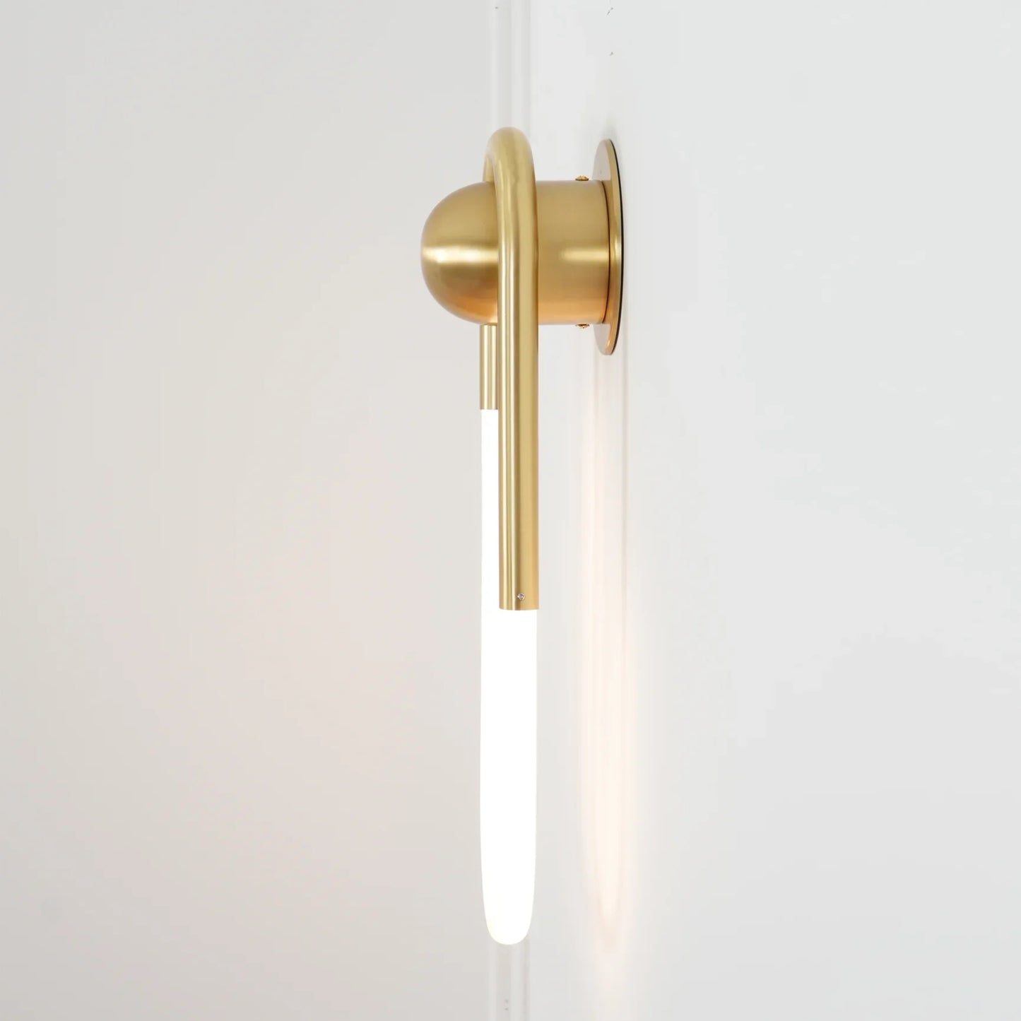 Contemporary Brass Loop LED Wall Light for Interiors | Loopra