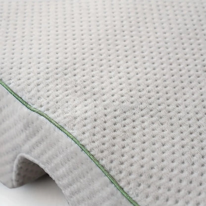 Contoured Tunnel Neck Wedge Pillow