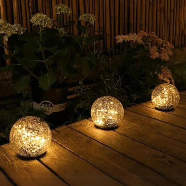 Cracked Glass Solar Globe Garden LED Light | Sevora