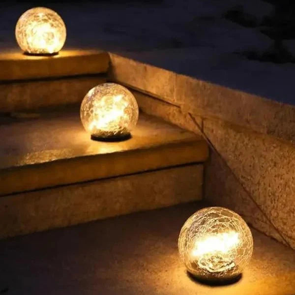 Cracked Glass Solar Globe Garden LED Light | Sevora