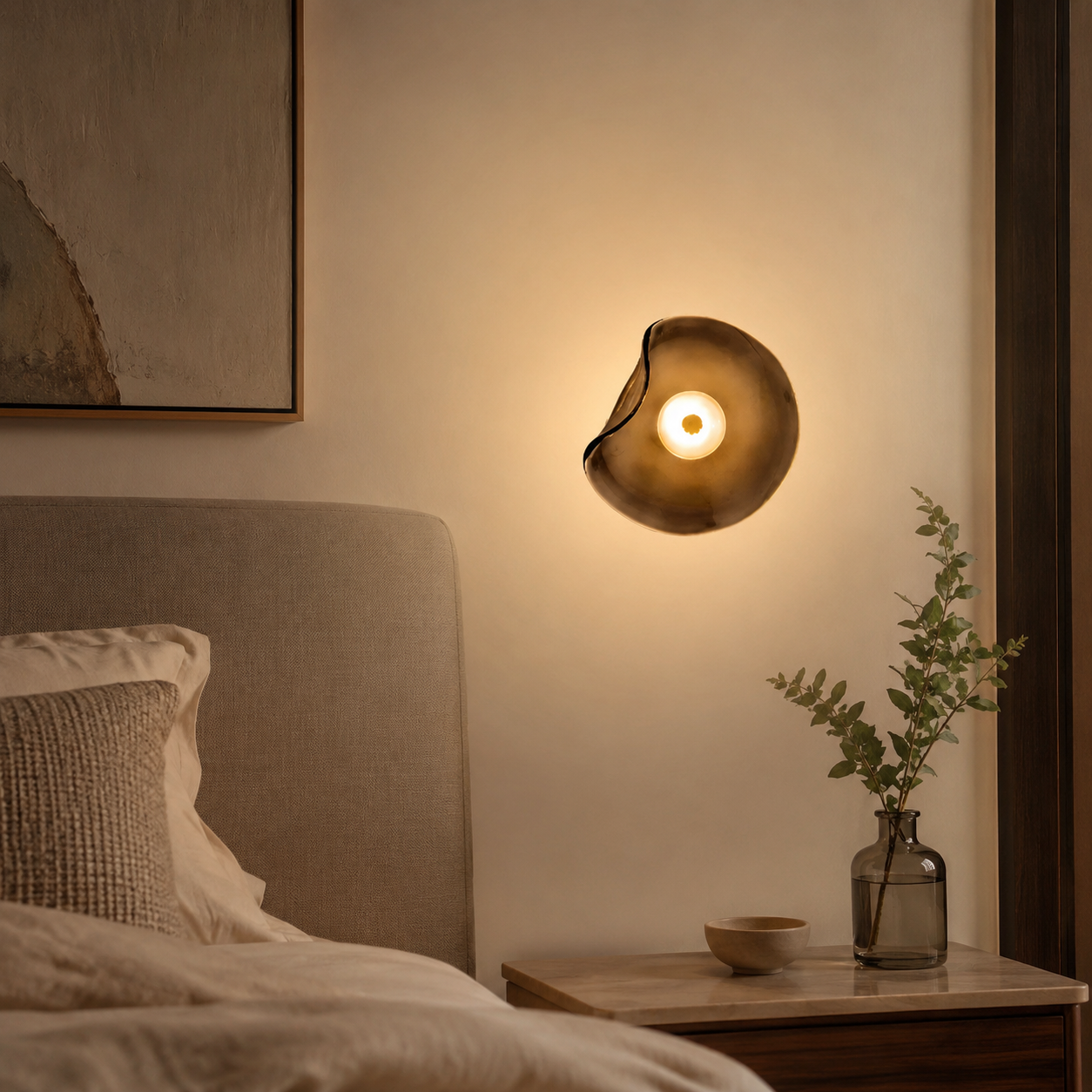 Curved Glass Wall Light in Nordic Japandi Style | Glazia