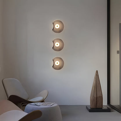 Curved Glass Wall Light in Nordic Japandi Style | Glazia