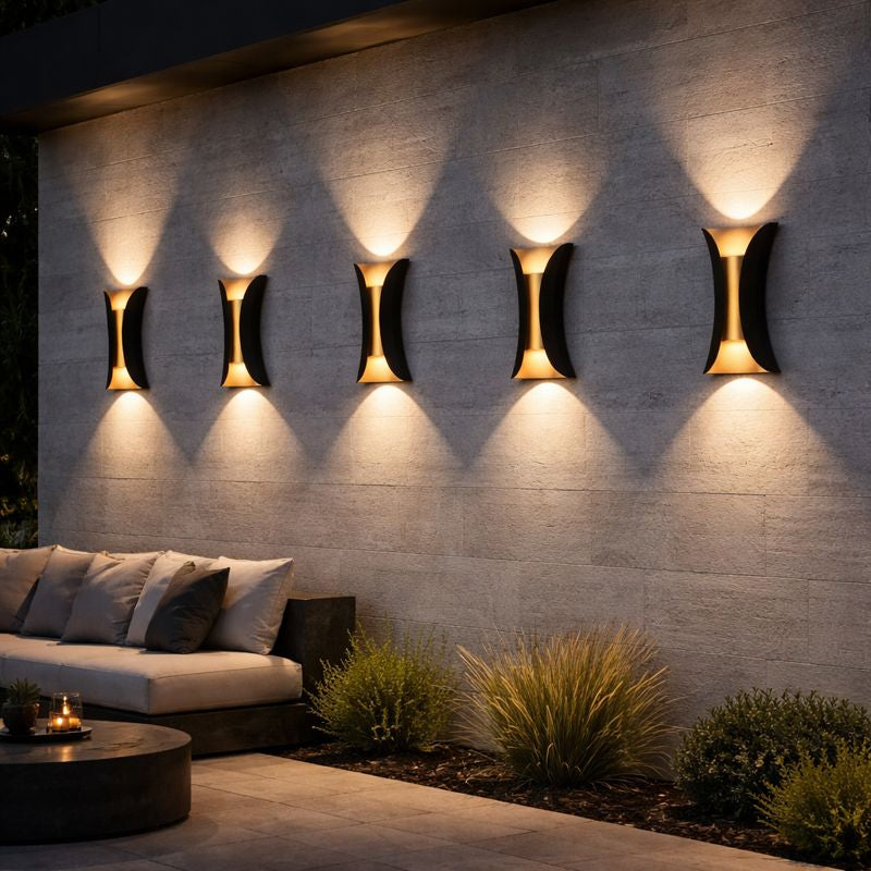 Curved Outdoor LED Wall Light Modern Design | Renvix