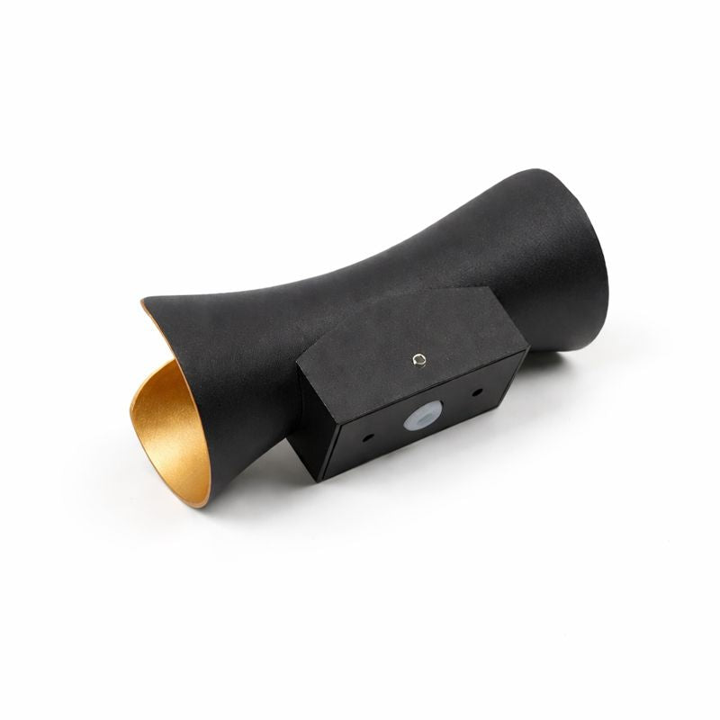 Curved Outdoor LED Wall Light Modern Design | Renvix
