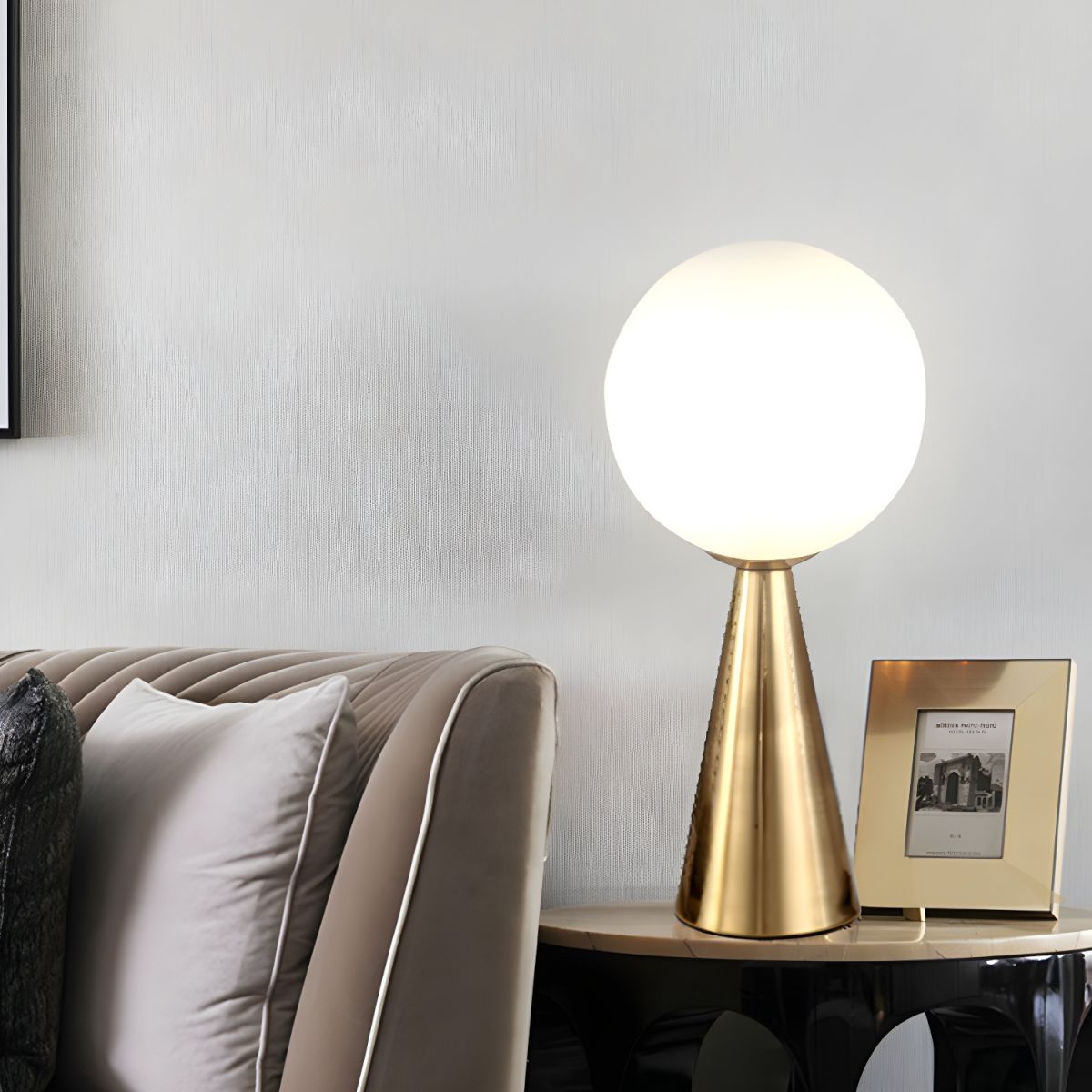 Glass Globe Table Lamp Postmodern Style | Velune