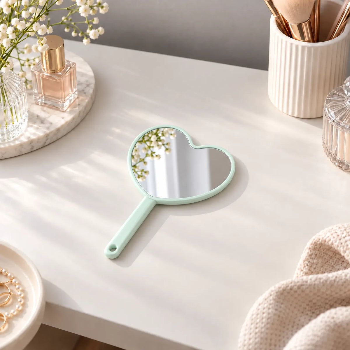 Heart Shaped Handheld Vanity Mirror for Makeup