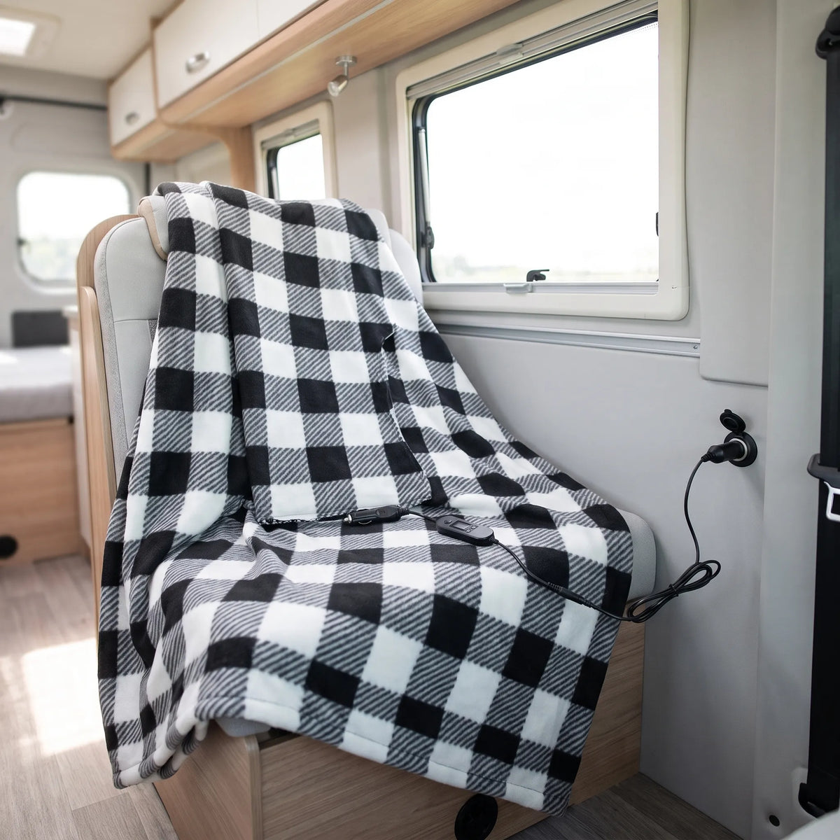 Heated Blanket for Car with 12V Power and Temperature Control