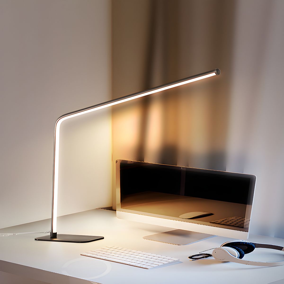 LED Nordic Modern Table Lamp | Cordian