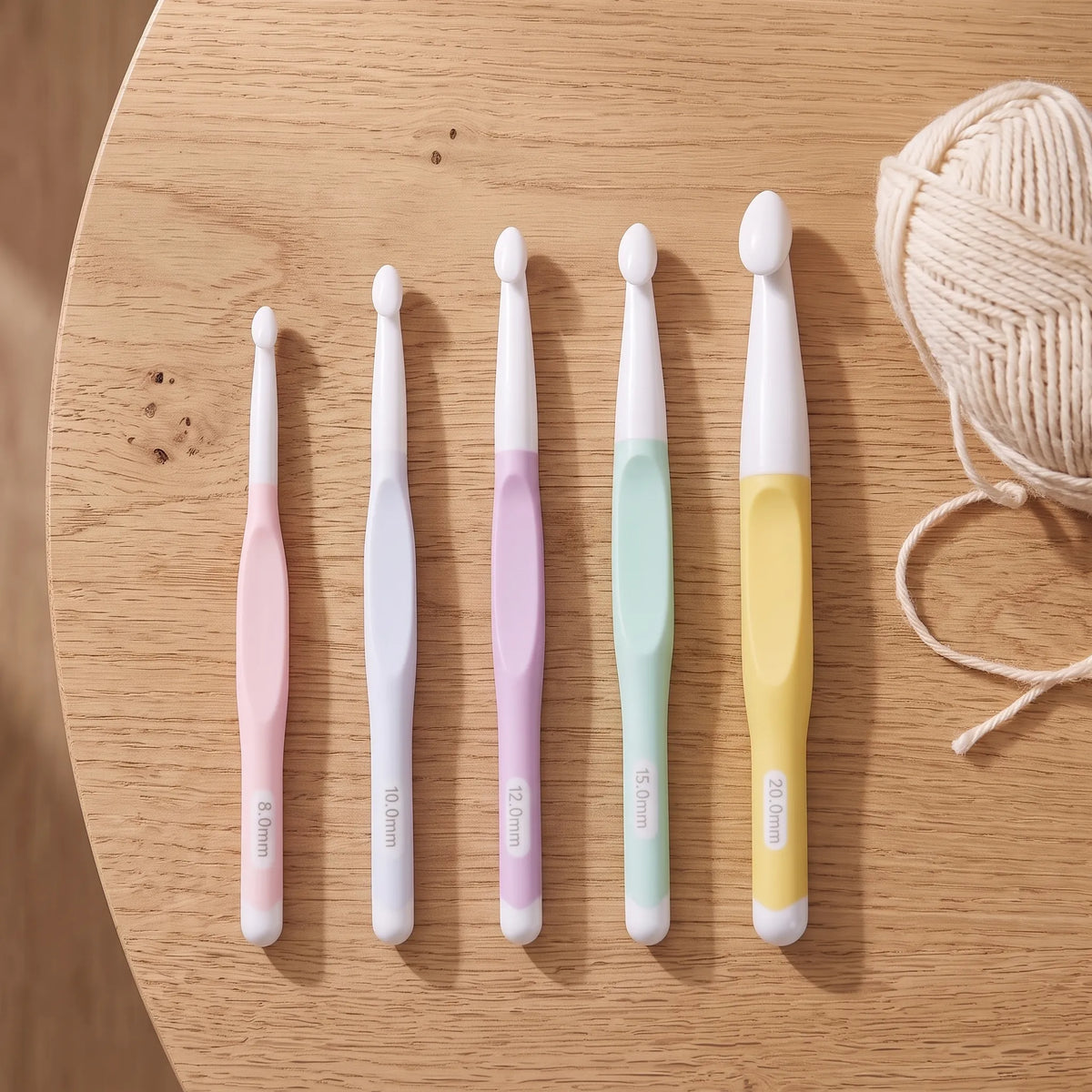 Large Contoured Handle Crochet Hook