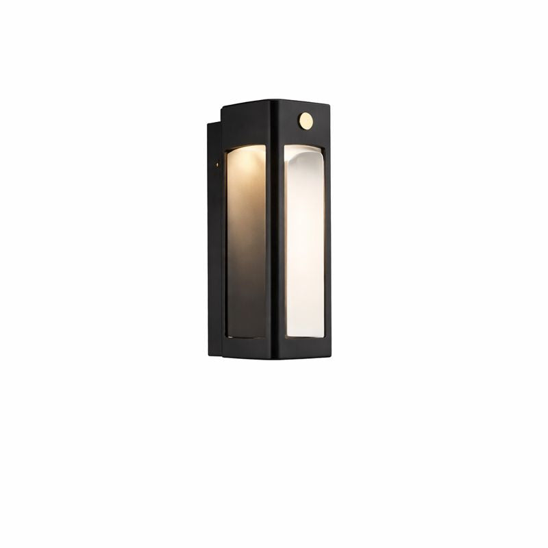 Metal Outdoor LED Wall Light Minimalist Design | Varnix