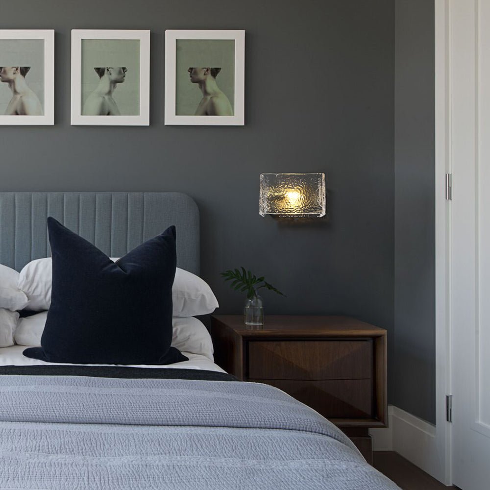 Minimalist Brass Ripple Glass Wall Light Sconce | Zelmira