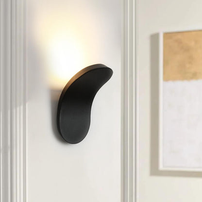 Minimalist Modern Integrated LED Oval Wall Sconce | Maviro