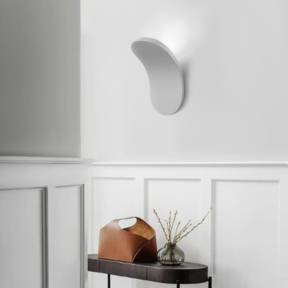 Minimalist Modern Integrated LED Oval Wall Sconce | Maviro