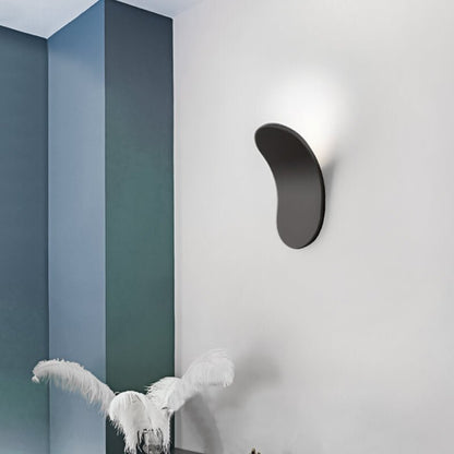 Minimalist Modern Integrated LED Oval Wall Sconce | Maviro