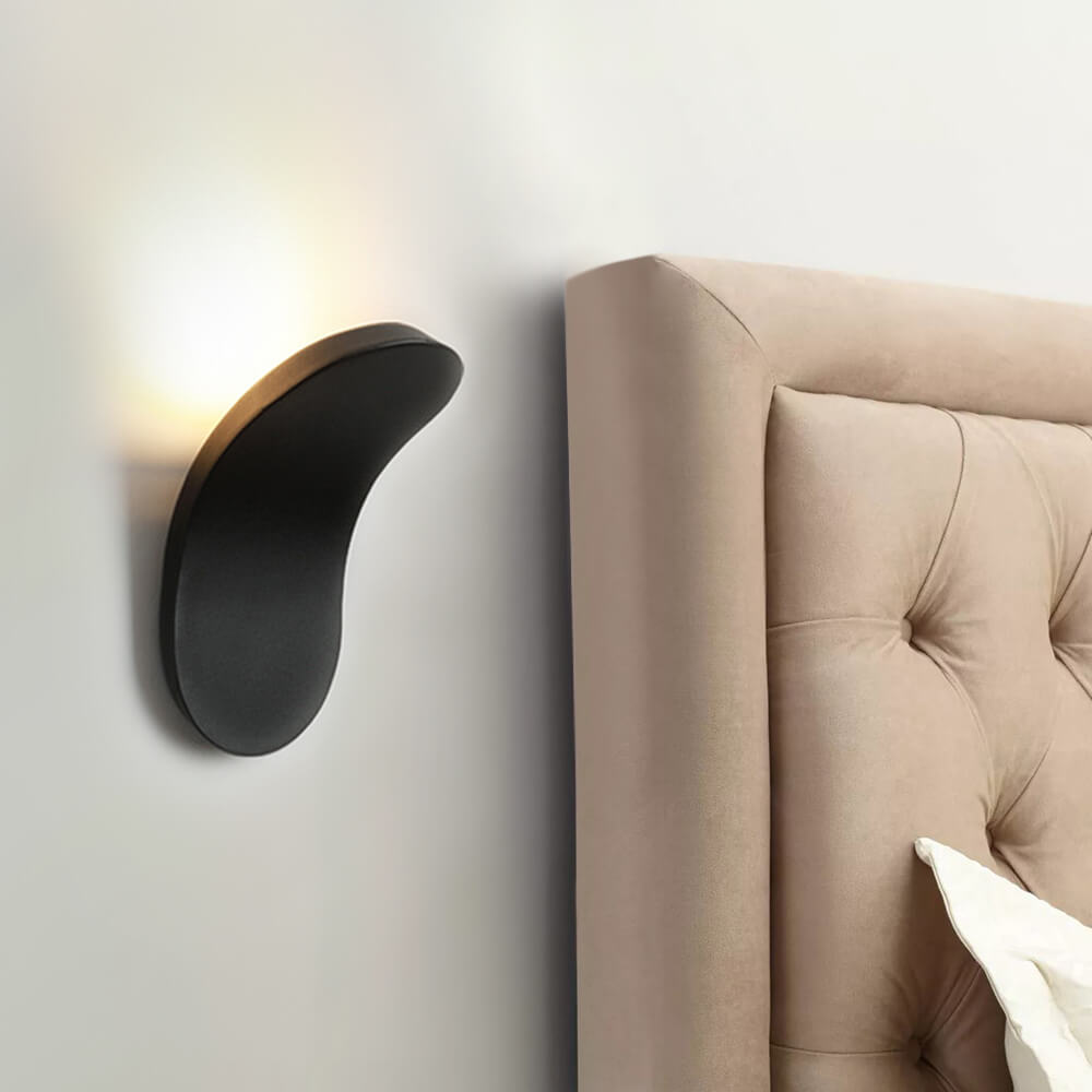Minimalist Modern Integrated LED Oval Wall Sconce | Maviro