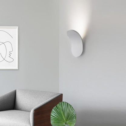 Minimalist Modern Integrated LED Oval Wall Sconce | Maviro