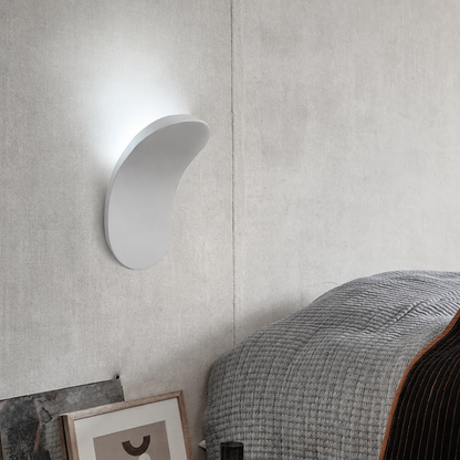 Minimalist Modern Integrated LED Oval Wall Sconce | Maviro