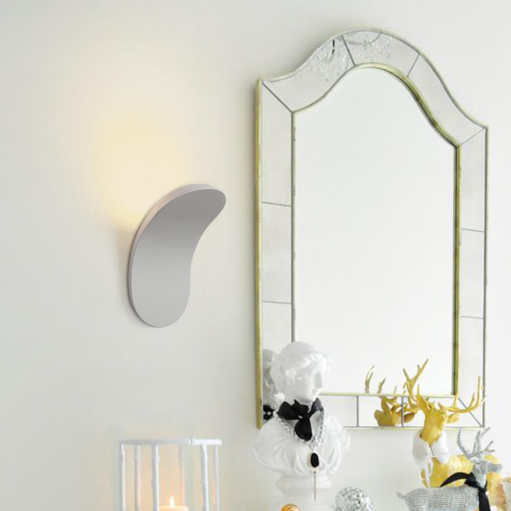 Minimalist Modern Integrated LED Oval Wall Sconce | Maviro