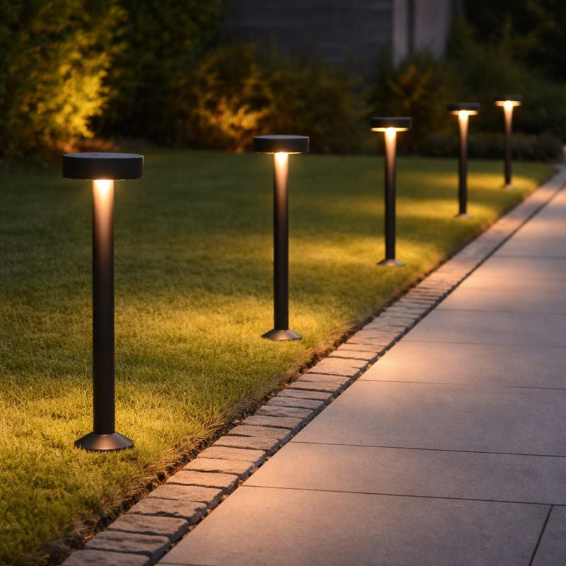 Modern Aluminium Outdoor Garden Path Light Fixture | Yelvora