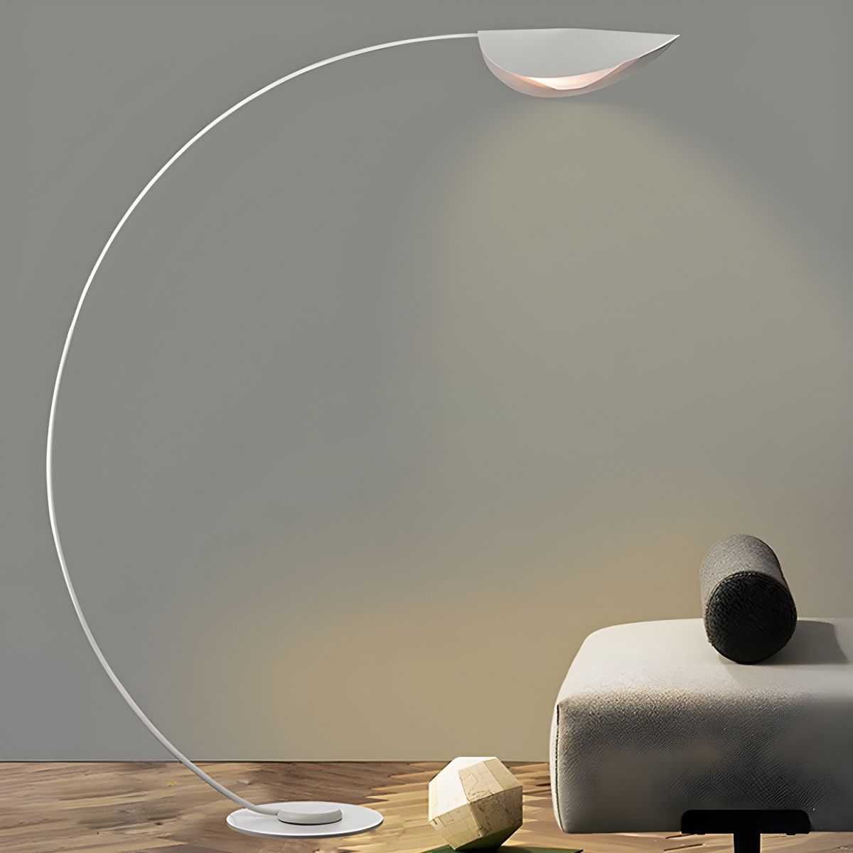 Modern Arched Metal Floor Lamp Minimalist Style | Elvino