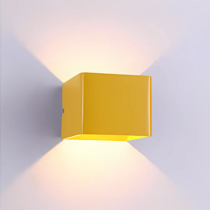 Modern Cube LED Wall Light for Modern Interiors | Cubrilo