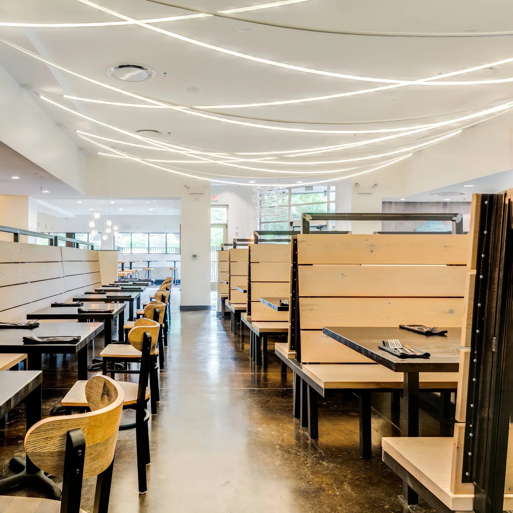 Modern Flex LED Pendant Light for Indoor Spaces | Cirelva