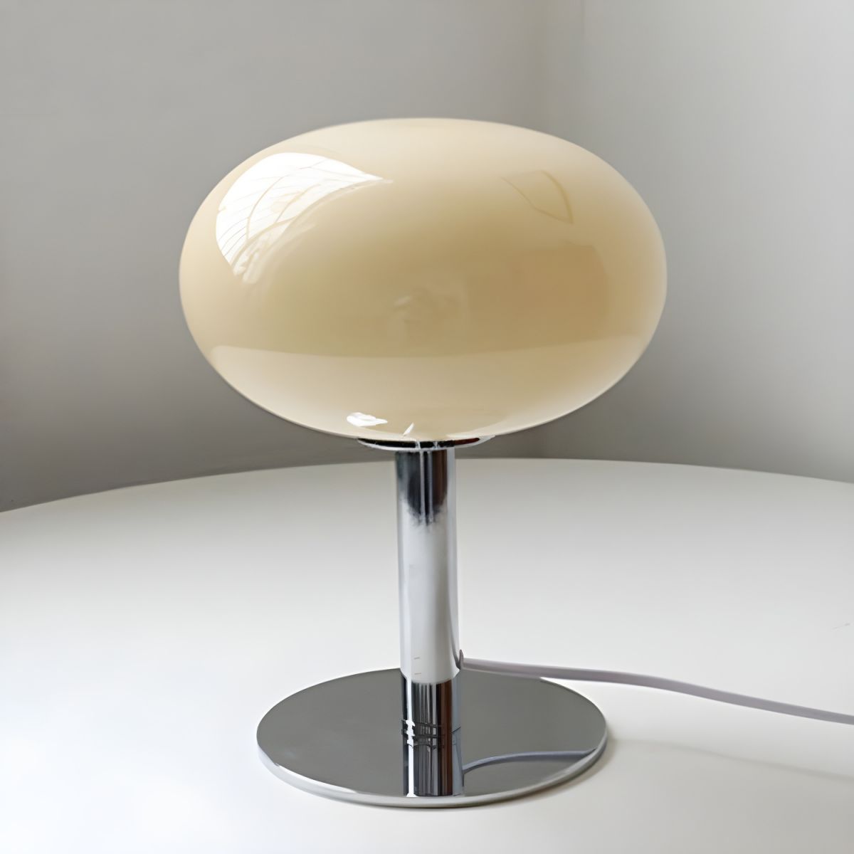 Modern Glass Globe Table Lamp for Bedroom | Pumera