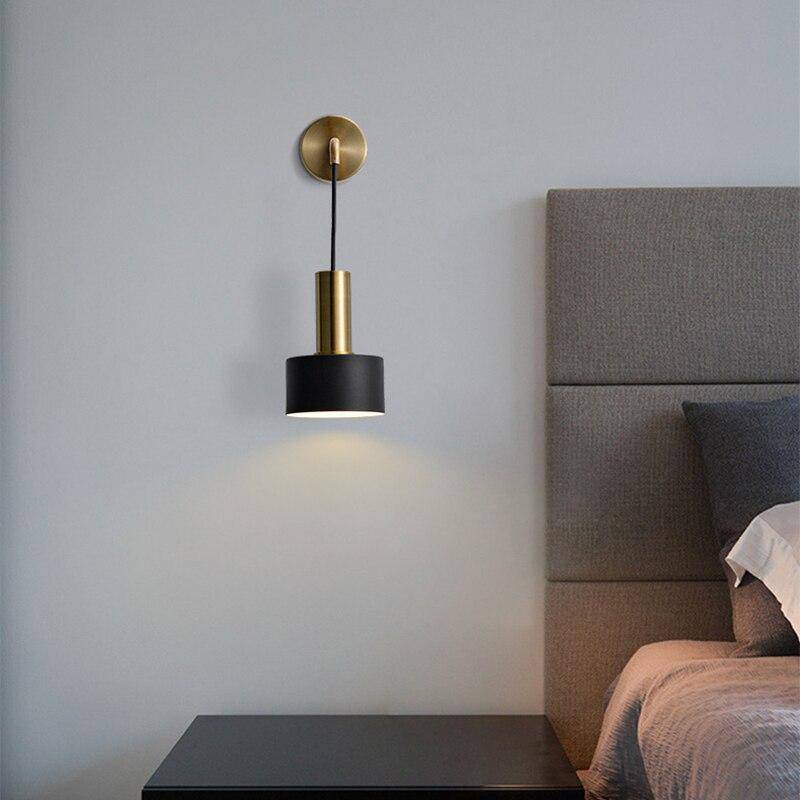 Modern Metal LED Wall Light for Living Rooms | Sconix