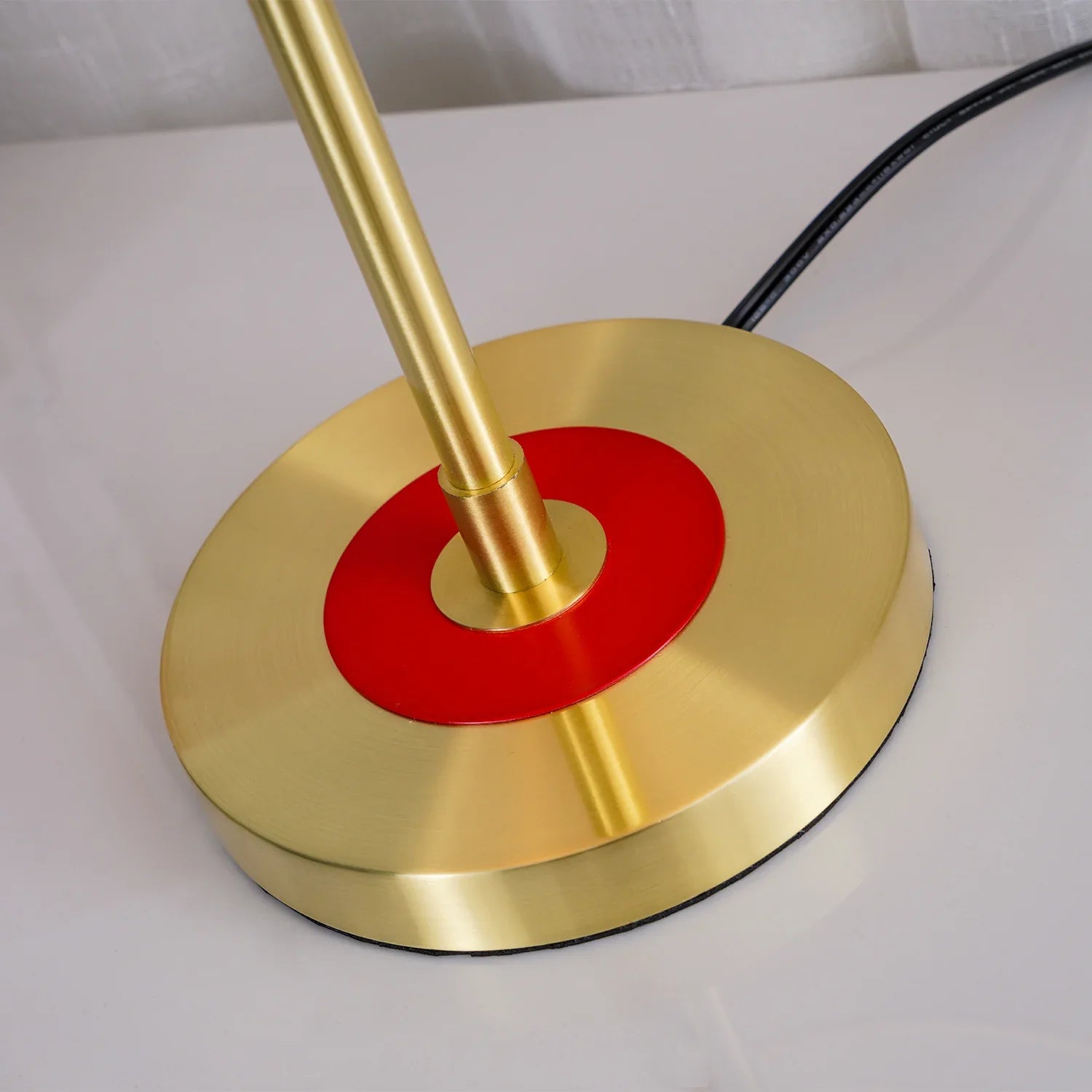 Modern Metal Shade Table Lamp with Acrylic Diffuser | Delore