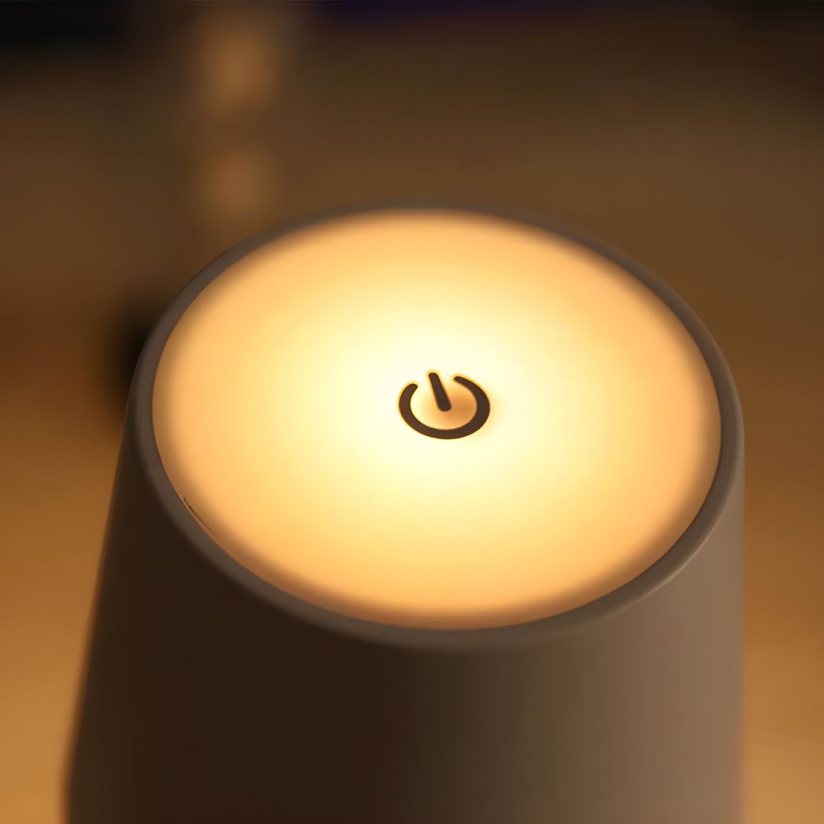 Modern Metal Touch Control Table Lamp | Lumoraq