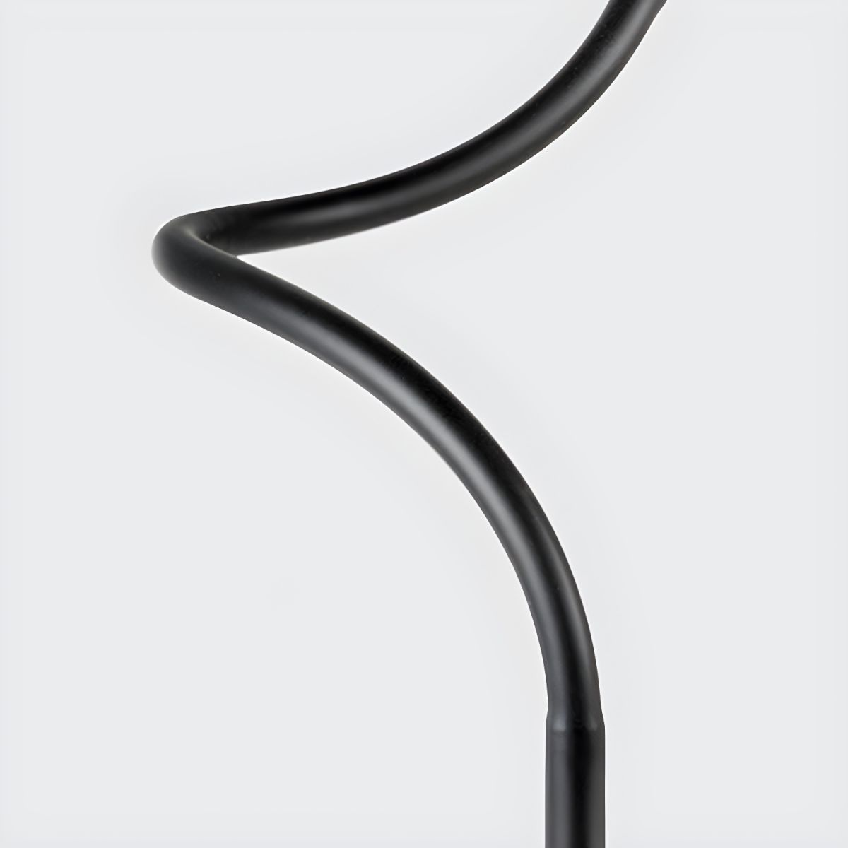Modern Metal Tube Floor Lamp Design | Calyrix