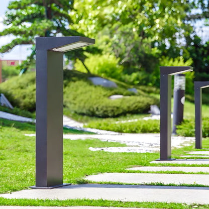 Modern Metallic Solar LED Stake Light for Outdoors | Kelvaro