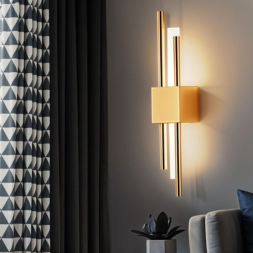 Modern Minimalist Iron Acrylic Indoor Wall Light | Sconara