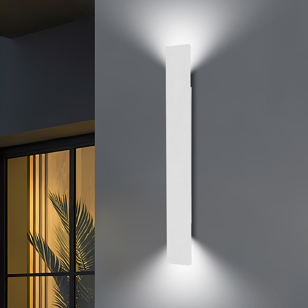 Modern Outdoor LED Aluminum Wall Light Fixture | Elvirox