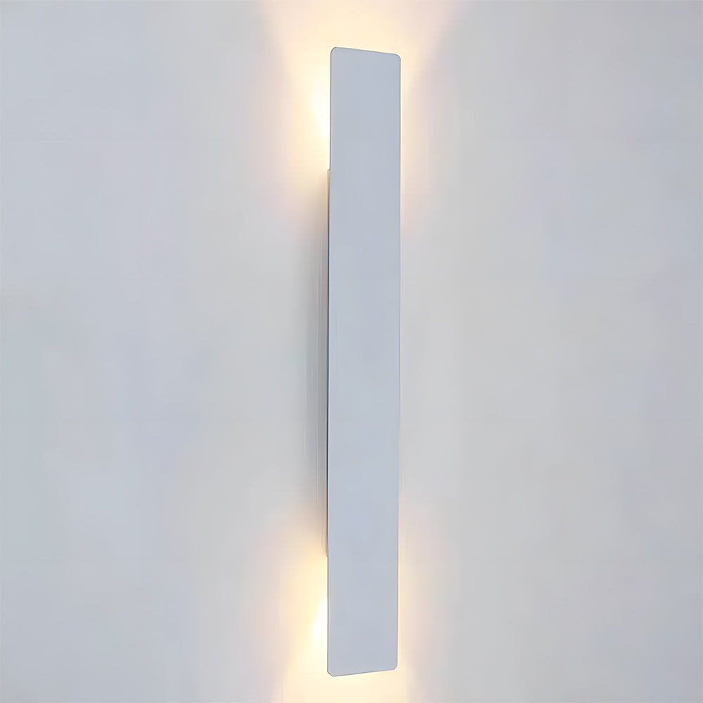 Modern Outdoor LED Aluminum Wall Light Fixture | Elvirox