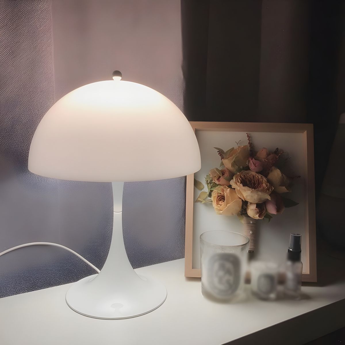 Modern Table Lamp with Acrylic Dome Shade | Arkido