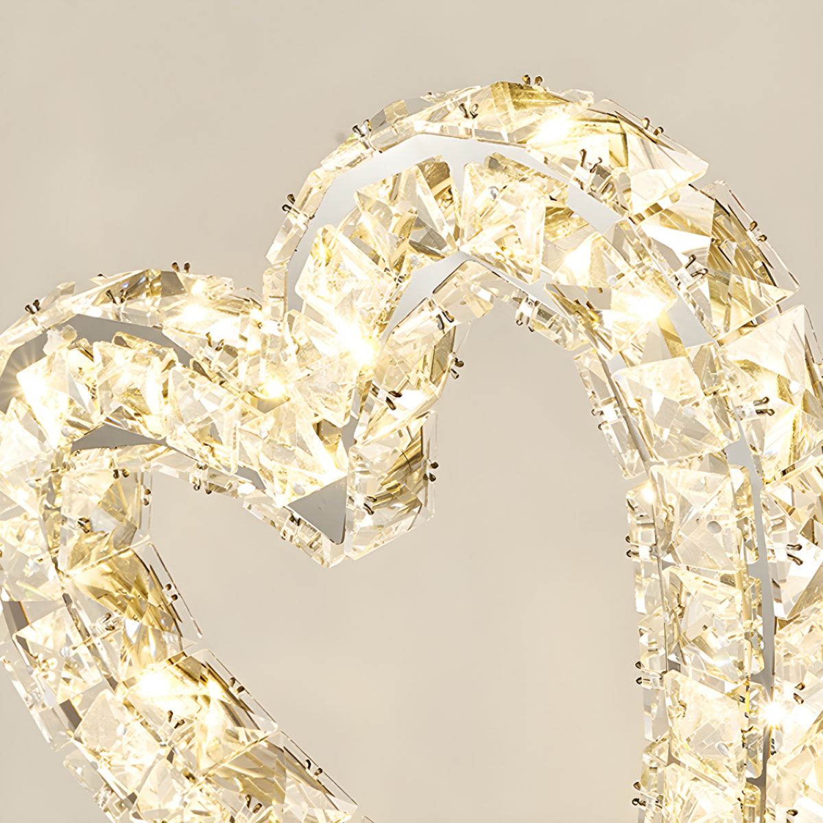 Modern Table Lamp with Crystal Shades Ambient Lighting | Nardon