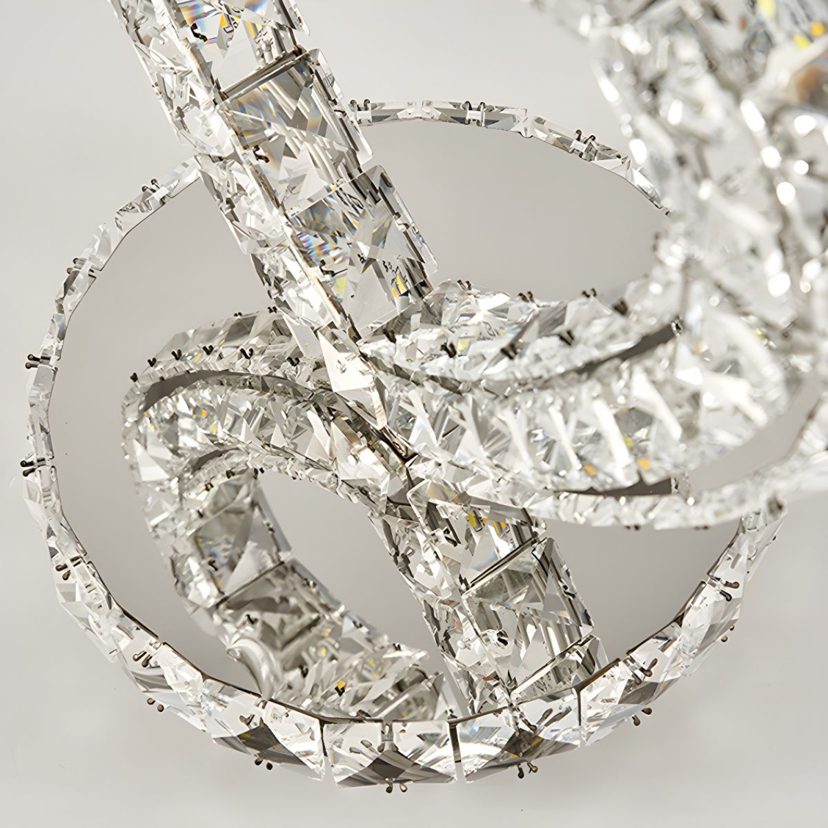 Modern Table Lamp with Crystal Shades Ambient Lighting | Nardon