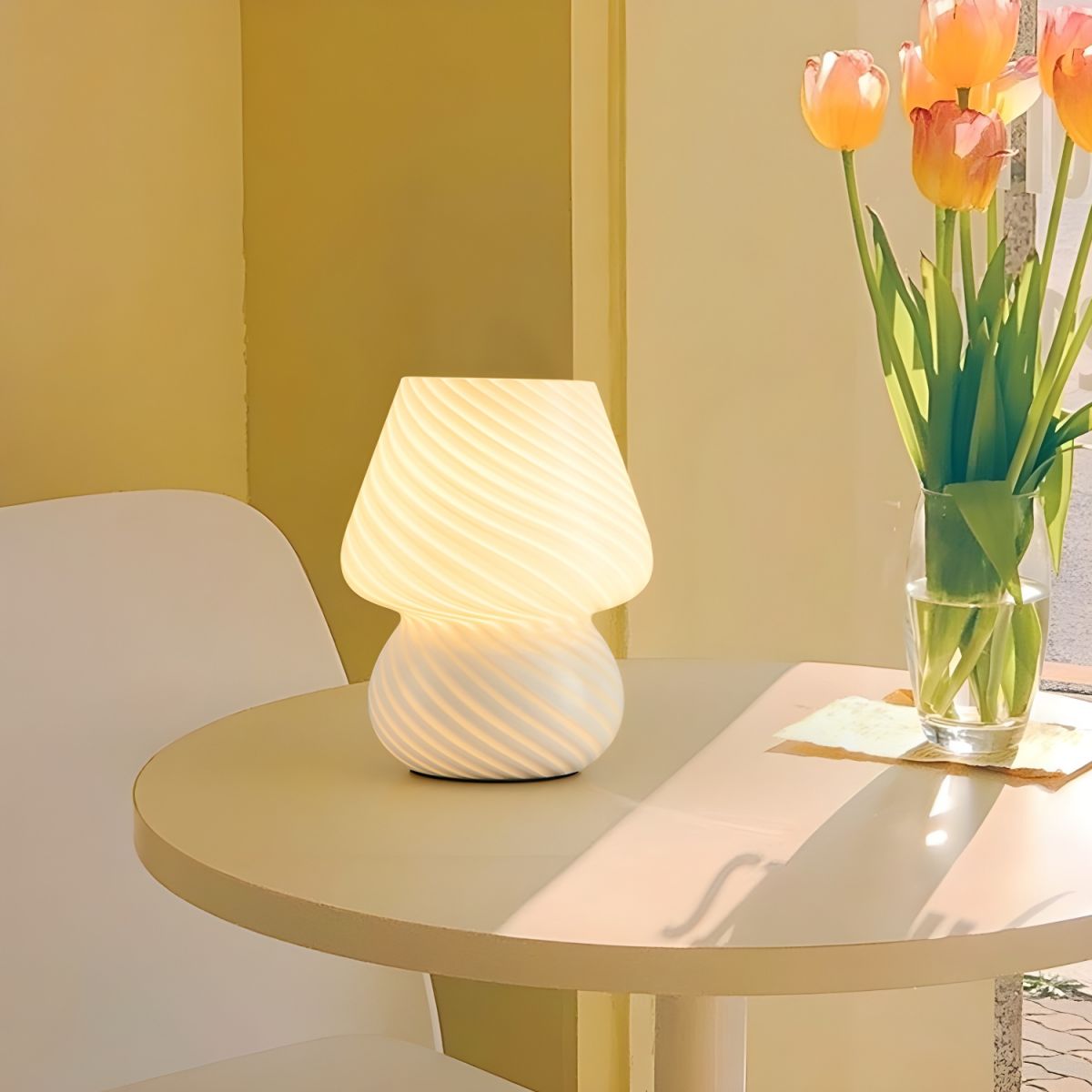 Modern Table Lamp with Glass Shade for Living Room | Virelu