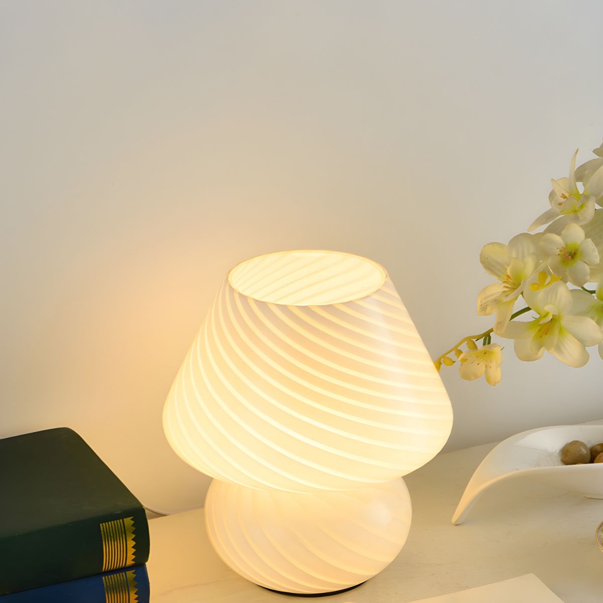 Modern Table Lamp with Glass Shade for Living Room | Virelu