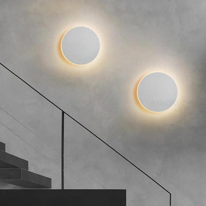 Nordic Aluminium LED Motion Sensor Wall Light Design | Varqis