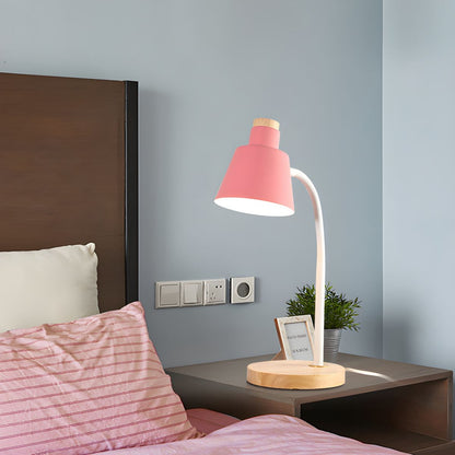 Nordic Metal Shade Table Lamp for Desk | Lunetra