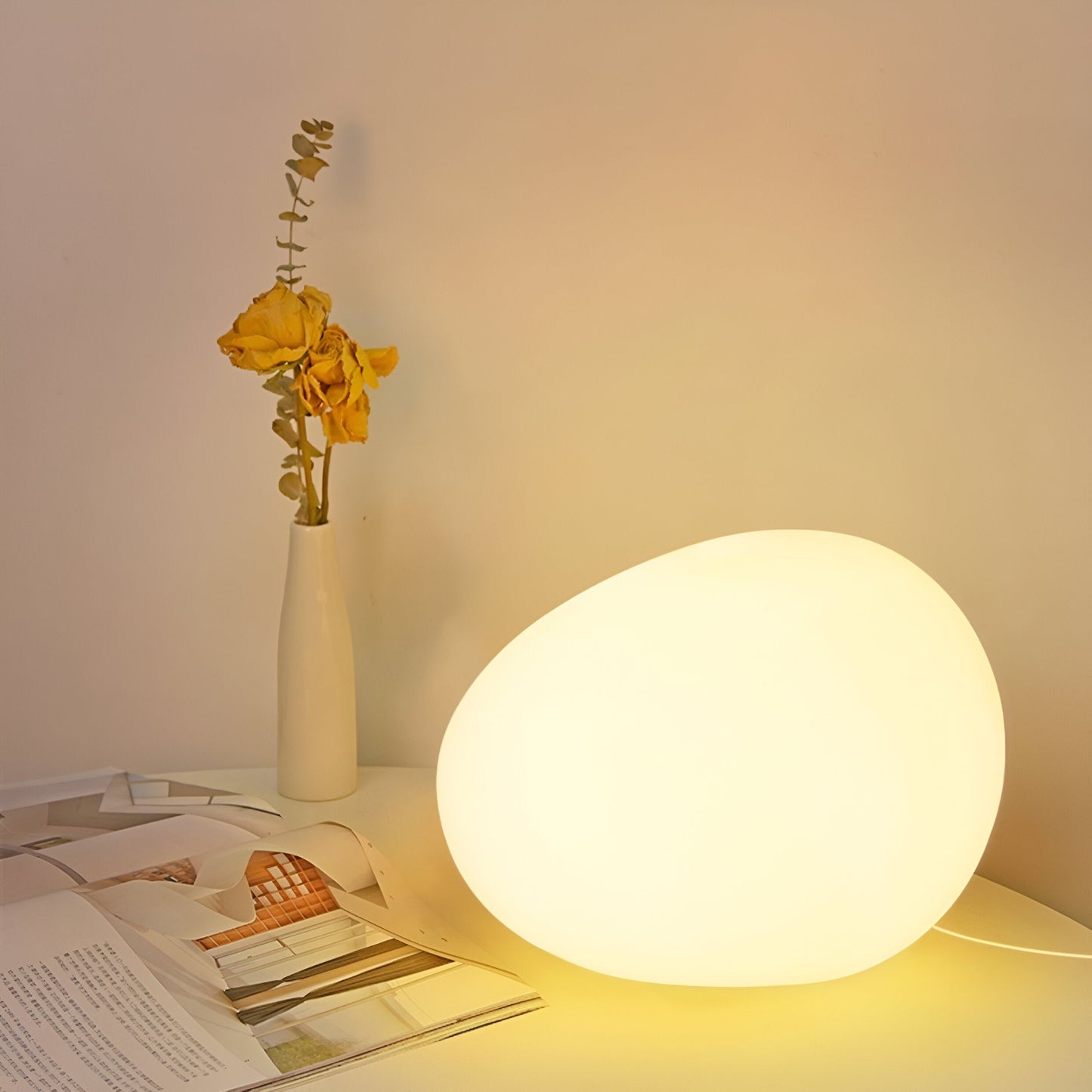 Nordic Metal Table Lamp for Contemporary Interiors | Orville